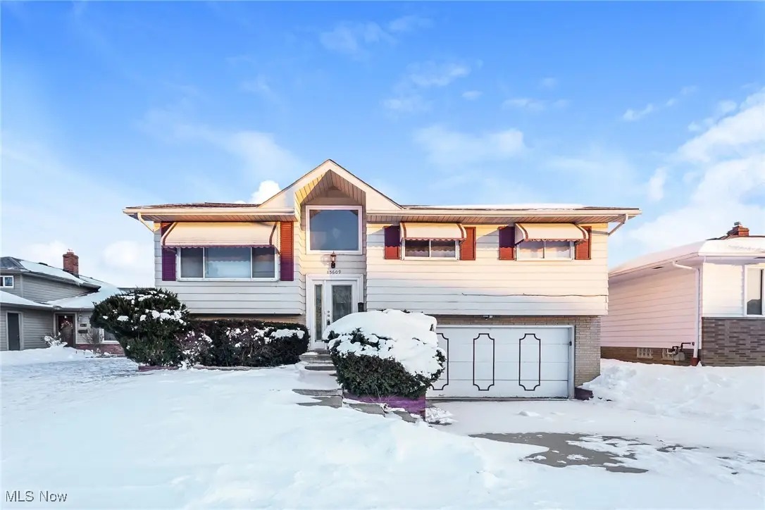 15609 Mendota Avenue, Maple Heights, OH 44137 - #1