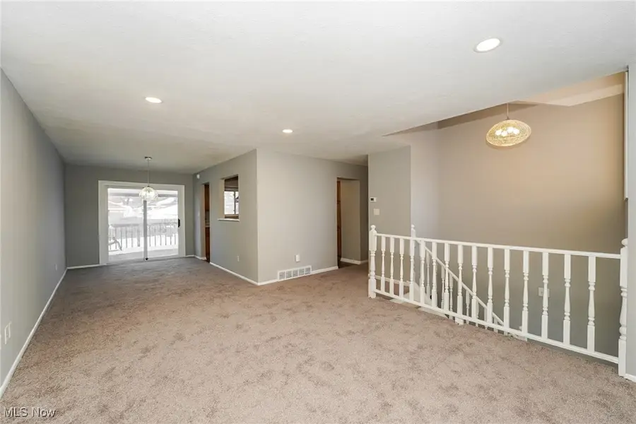 15609 Mendota Avenue, Maple Heights, OH 44137 - #3