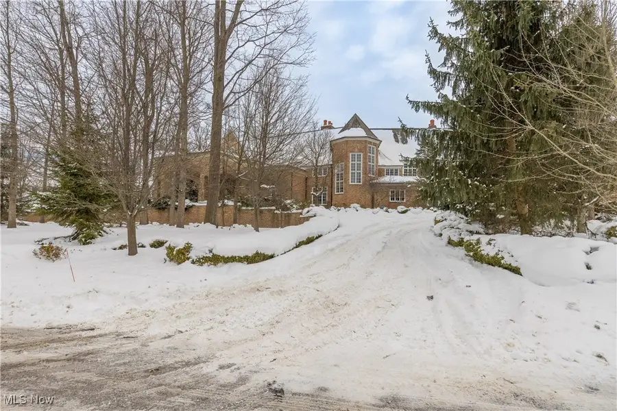 545 Bristol Drive, Aurora, OH 44202 - Image #3