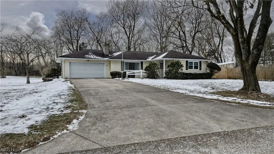 3258 New Zoarville Ne Road, Zoarville, OH 44656 - Image #2