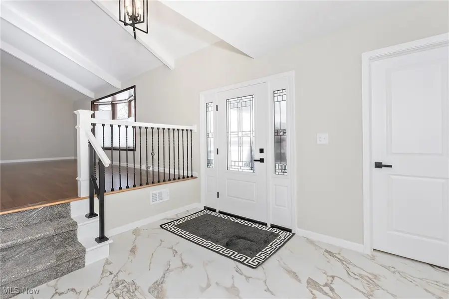 1939 Winchester Road, Lyndhurst, OH 44124 - Image #3