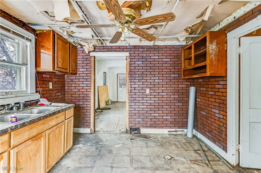 442 7th Sw Street, Warren, OH 44485 - #2