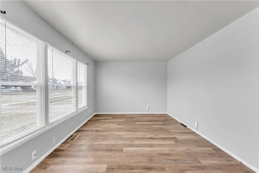 17401 Wayne Drive, Cleveland, OH 44128 - Image #3