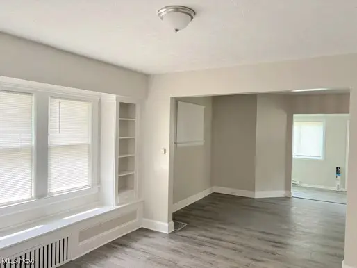 1113 Laurel Avenue, Akron, OH 44307 - #3