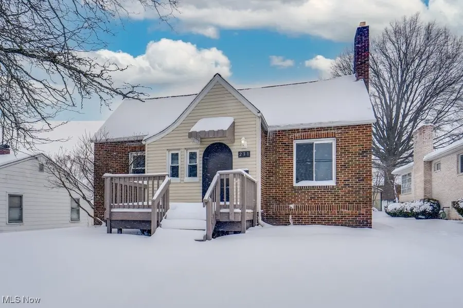 231 E Dresden Avenue, Akron, OH 44301 - Image #2