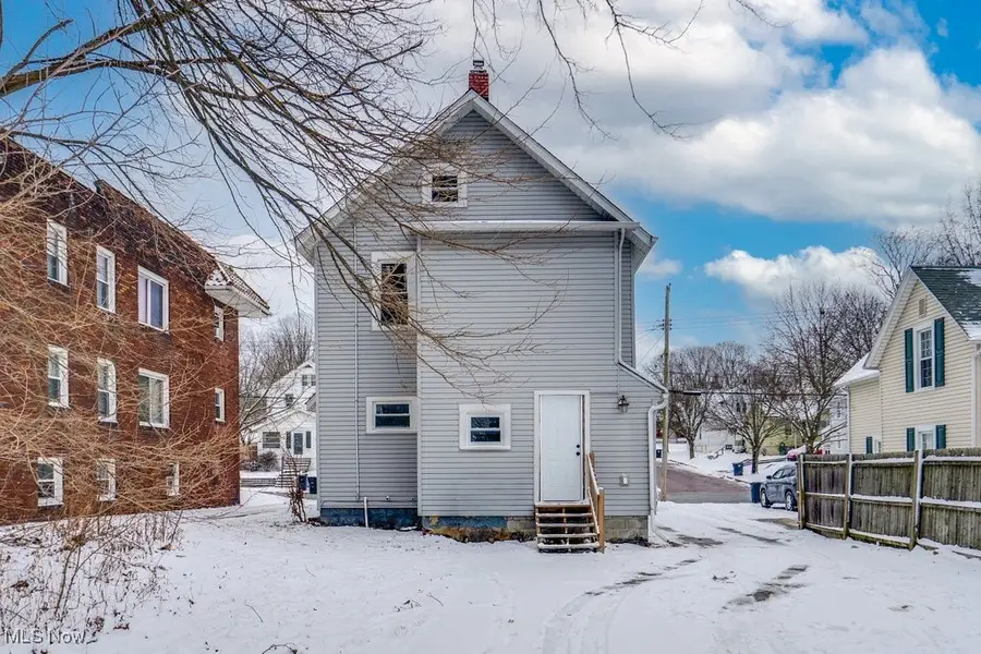 2100 12th Sw Street, Akron, OH 44314 - #3