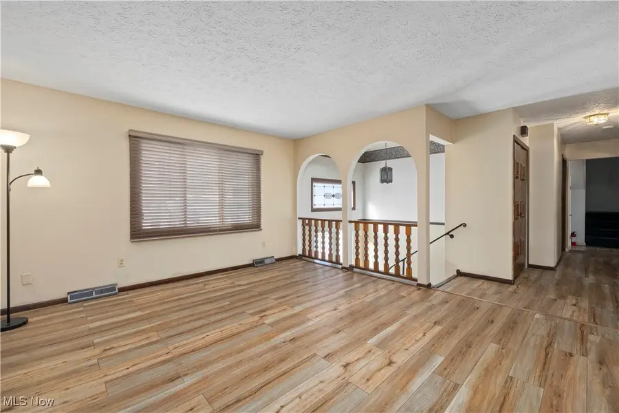 105 Northwood Hollow Court, Amherst, OH 44001 - Image #3