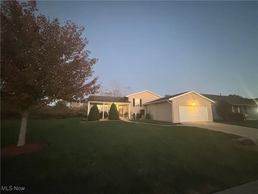 704 Black Bear Run, Lagrange, OH 44050 - Image #3