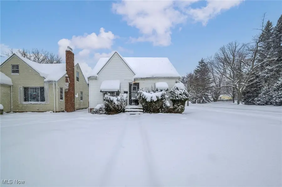 5100 Erwin Street, Maple Heights, OH 44137 - #2