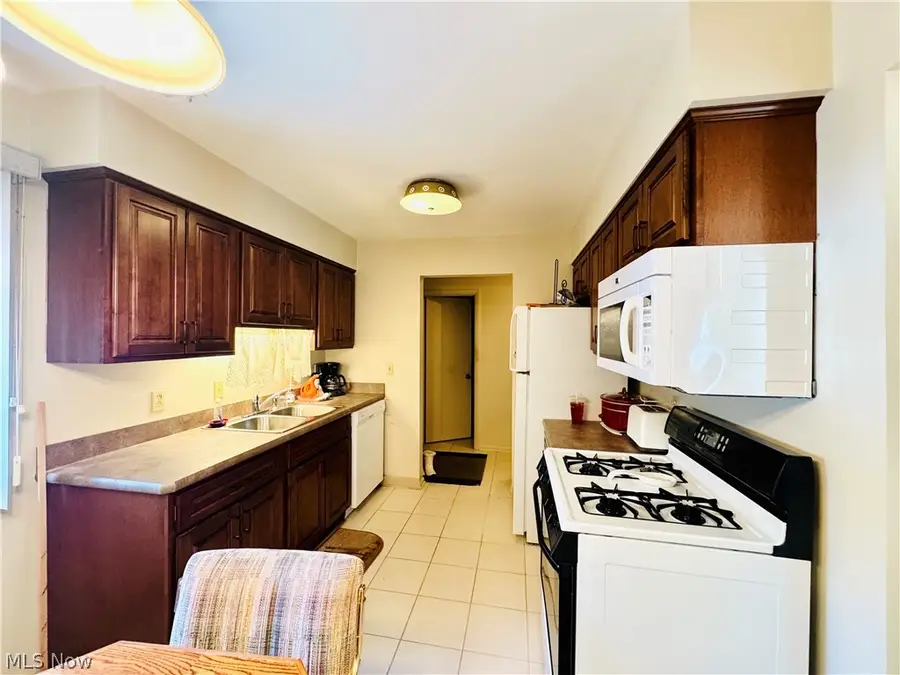 359 Quarry Lane Sw Drive, Warren, OH 44483 - #3