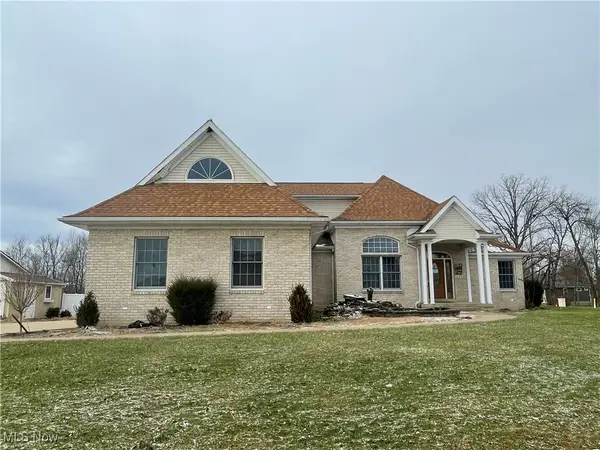 1193 Edgewood Nw Circle, Carrollton, OH 44615