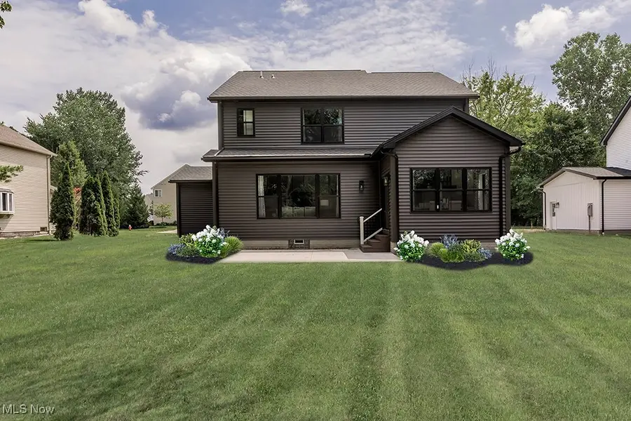 38325 Pettibone Road, Solon, OH 44139 - Image #2