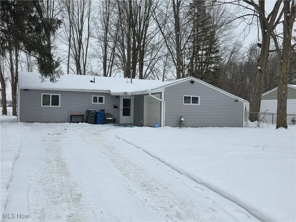 34577 W Point Drive, North Ridgeville, OH 44039 - Image #1