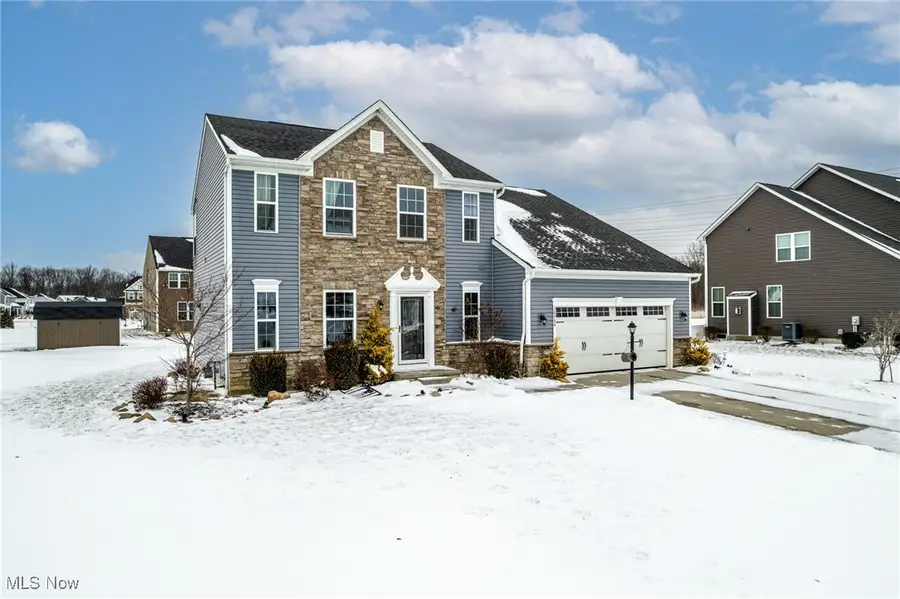 38488 Briar Lakes Drive, Avon, OH 44011 - Image #2