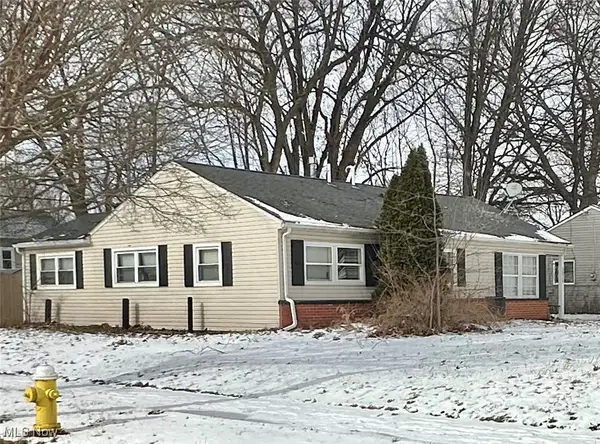 1376 Seward Avenue, Akron, OH 44320