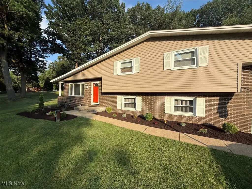 730 Vincent Nw Road, North Canton, OH 44720 - Image #1