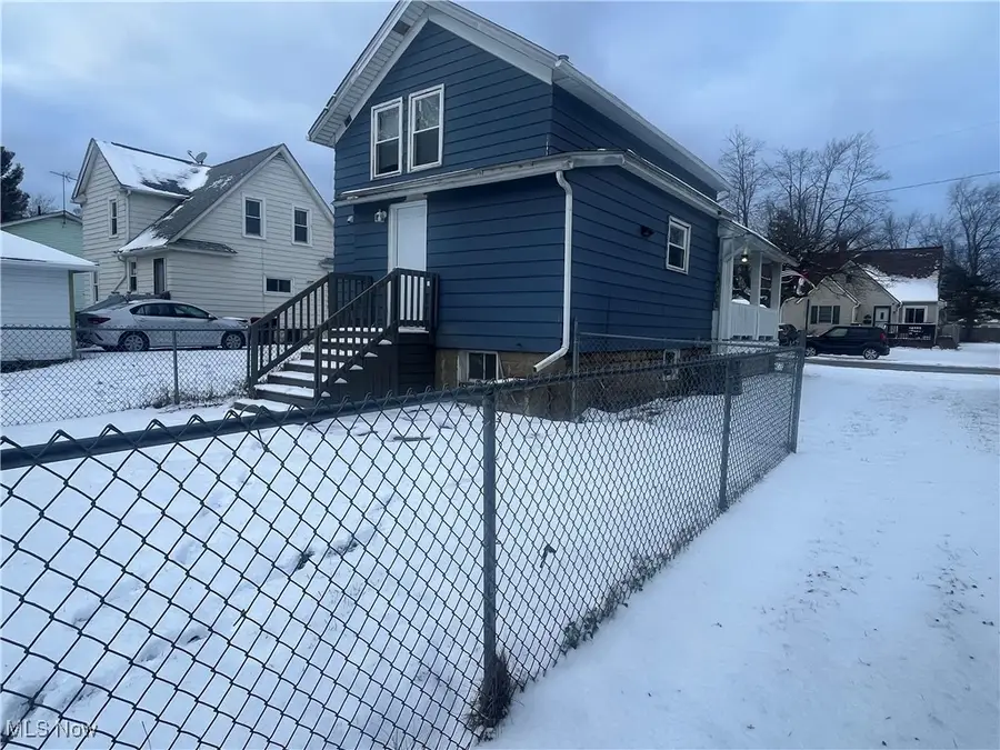 665 Crown Avenue, Ravenna, OH 44266 - Image #2