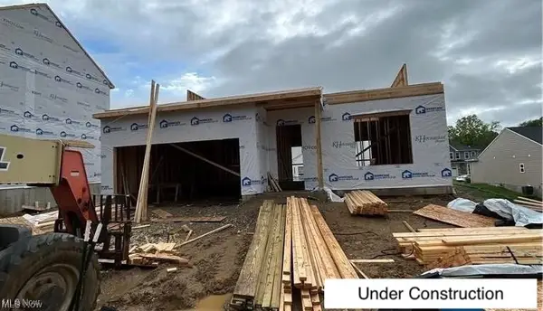 3374 Buckeye Trail, Green, OH 44685