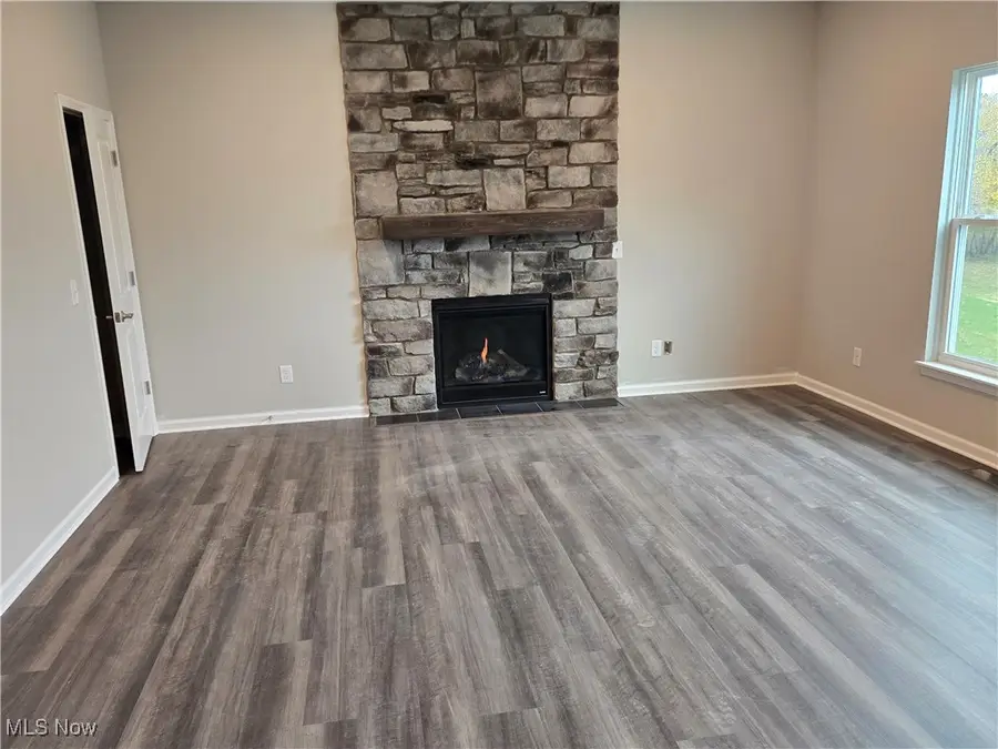 3374 Buckeye Trail, Uniontown, OH 44685 - Image #2