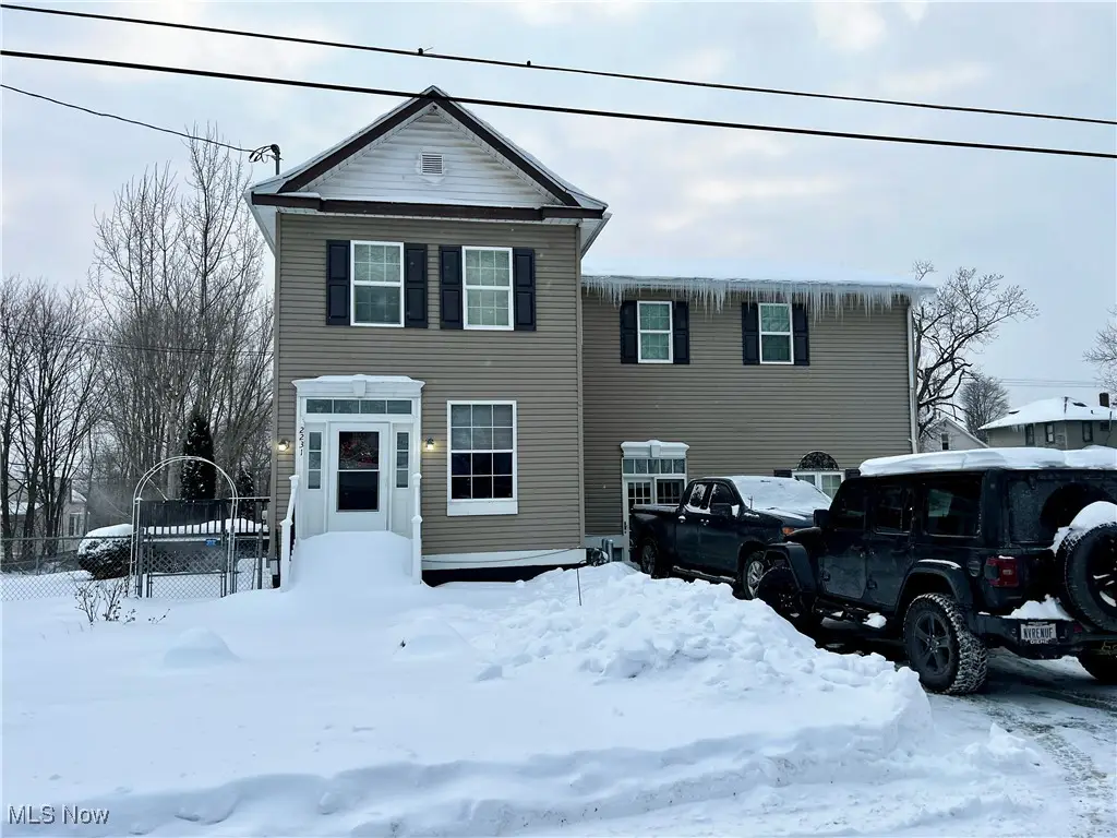 2231 Sherwood Avenue, East Liverpool, OH 43920 - #1