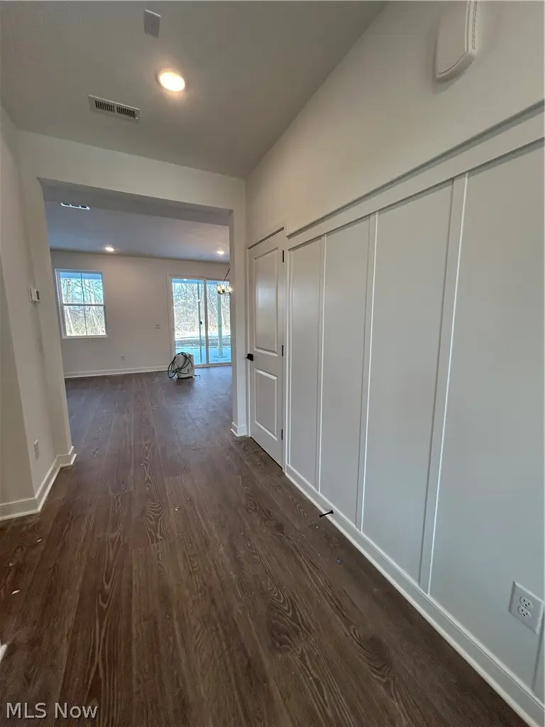 280 N Lighthouse Nw Oval, Marblehead, OH 43440 - #2