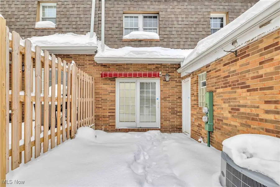 123 Shakespeare Lane, Avon, OH 44011 - Image #3