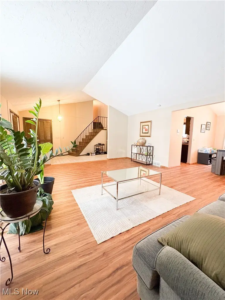 4231 Washington Avenue, Lorain, OH 44052 - #2