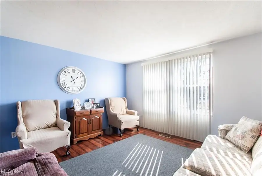 5630 Stanford Avenue, Austintown, OH 44515 - Image #2