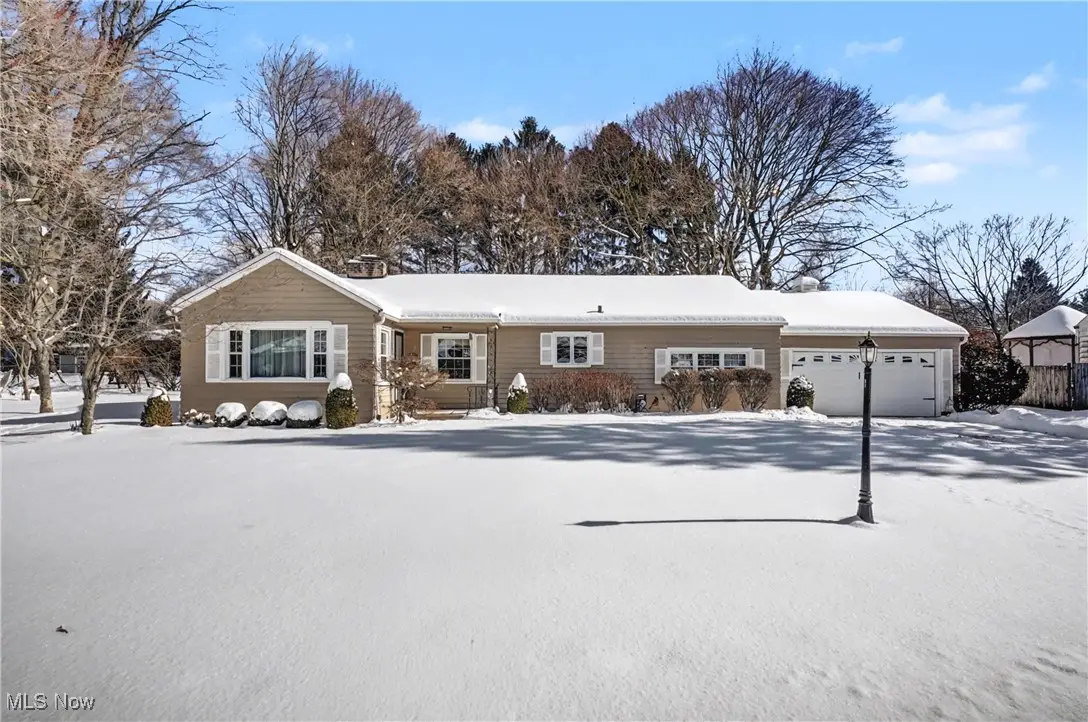 3001 Englewood Drive, Stow, OH 44224 - Image #1