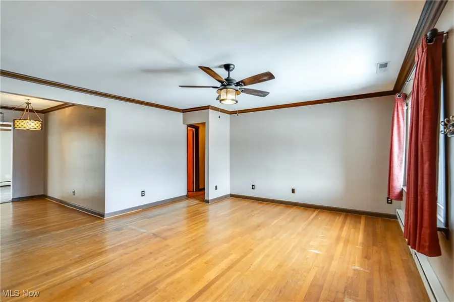 398 Crestview Avenue, Akron, OH 44320 - #3