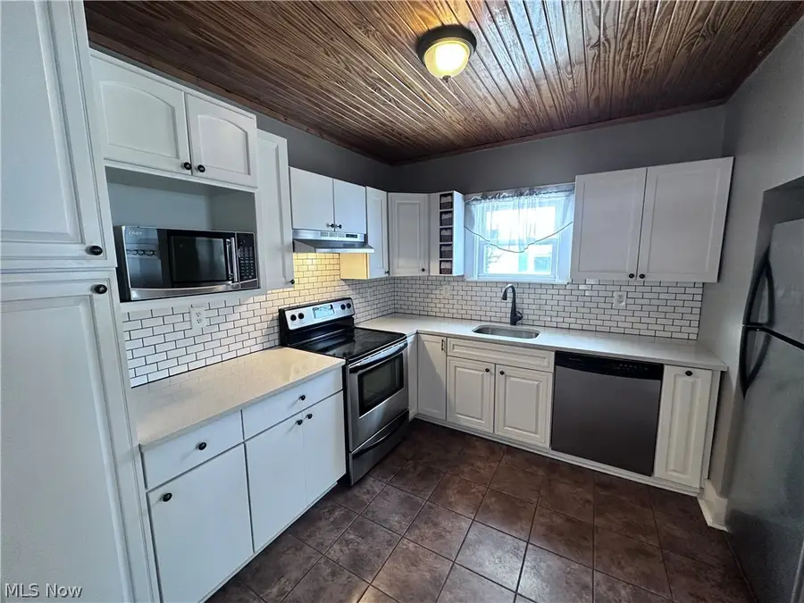 5177 Mahoning Nw Avenue, Warren, OH 44483 - #2