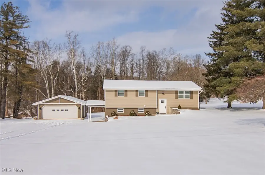 2053 Mcgill Road, Belpre, OH 45714 - #2