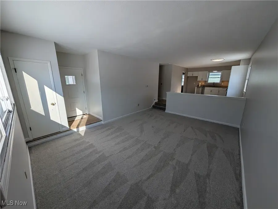 220 Windsor Drive, Elyria, OH 44035 - Image #2