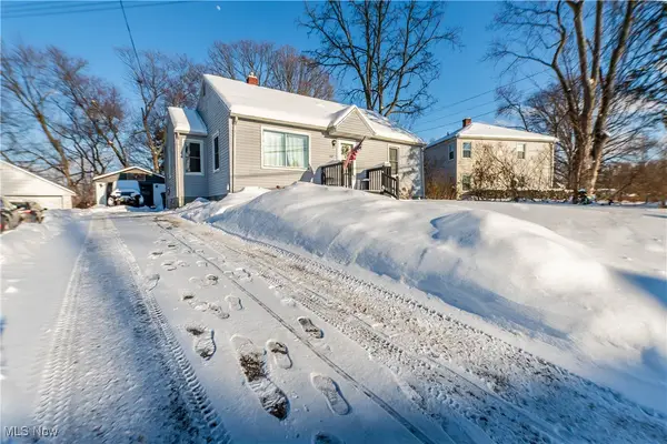 147 Woolf Avenue, Akron, OH 44312