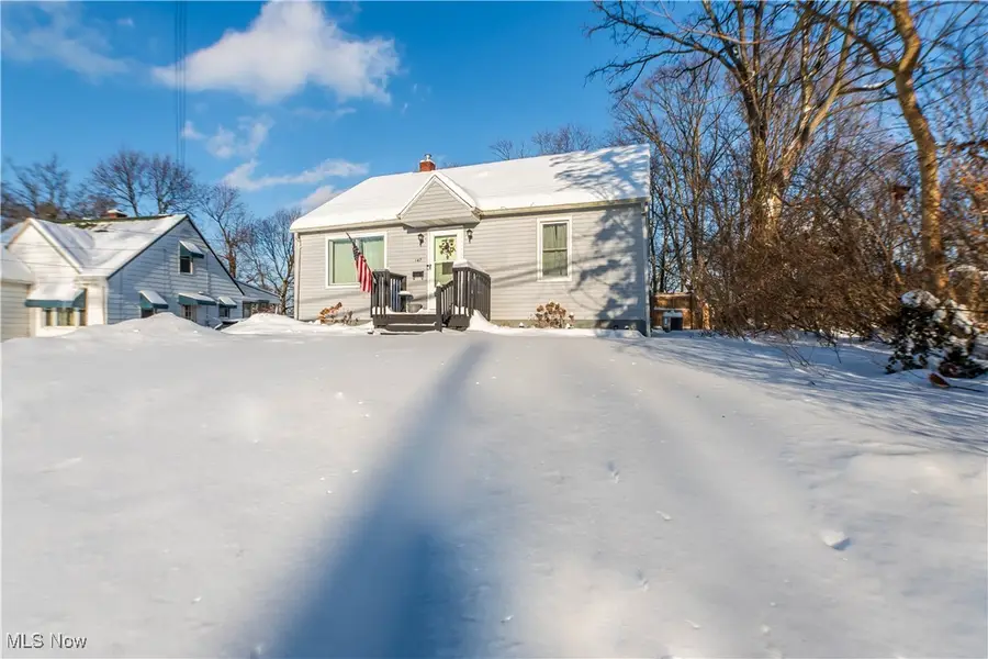 147 Woolf Avenue, Akron, OH 44312 - #2