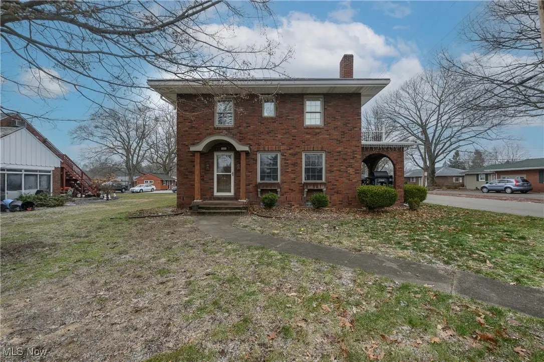 1002 S Broadway Street, New Philadelphia, OH 44663 - Image #1