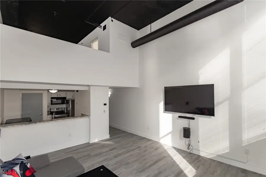 1133 W 9th Street #120, Cleveland, OH 44113 - Image #3