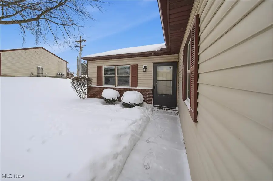 126 Royal Crest Drive #D, Seville, OH 44273 - Image #2