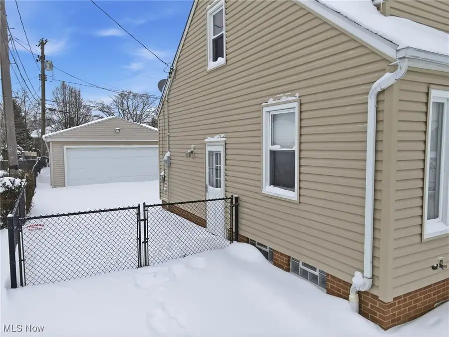 32118 Pendley Road, Willowick, OH 44095 - Image #3