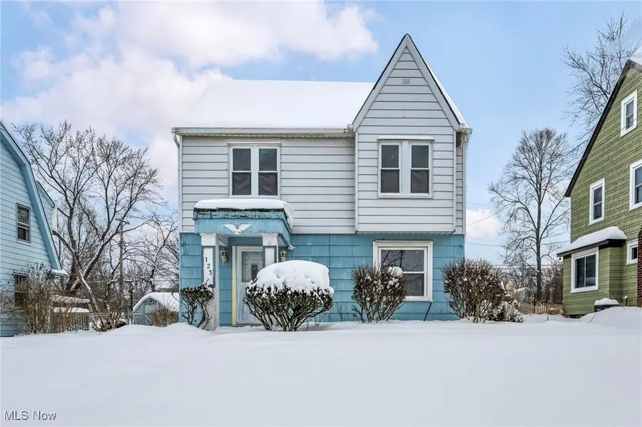 123 Ellenwood Avenue, Bedford, OH 44146 - #2