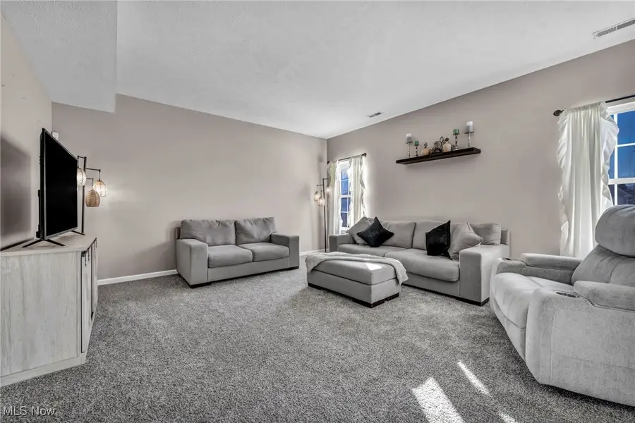 612 S Settlers Lane, Painesville, OH 44077 - Image #2