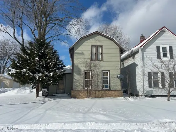 519 Sterling Avenue, Dover, OH 44622