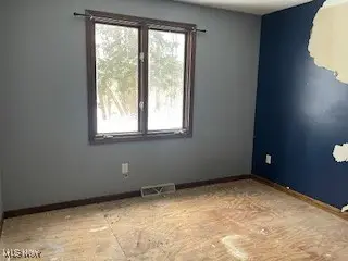 3584 Timber Lake Nw Street, Uniontown, OH 44685 - Image #2