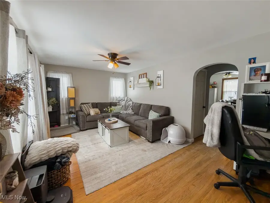 910 Milford Ne Street, Canton, OH 44714 - Image #2