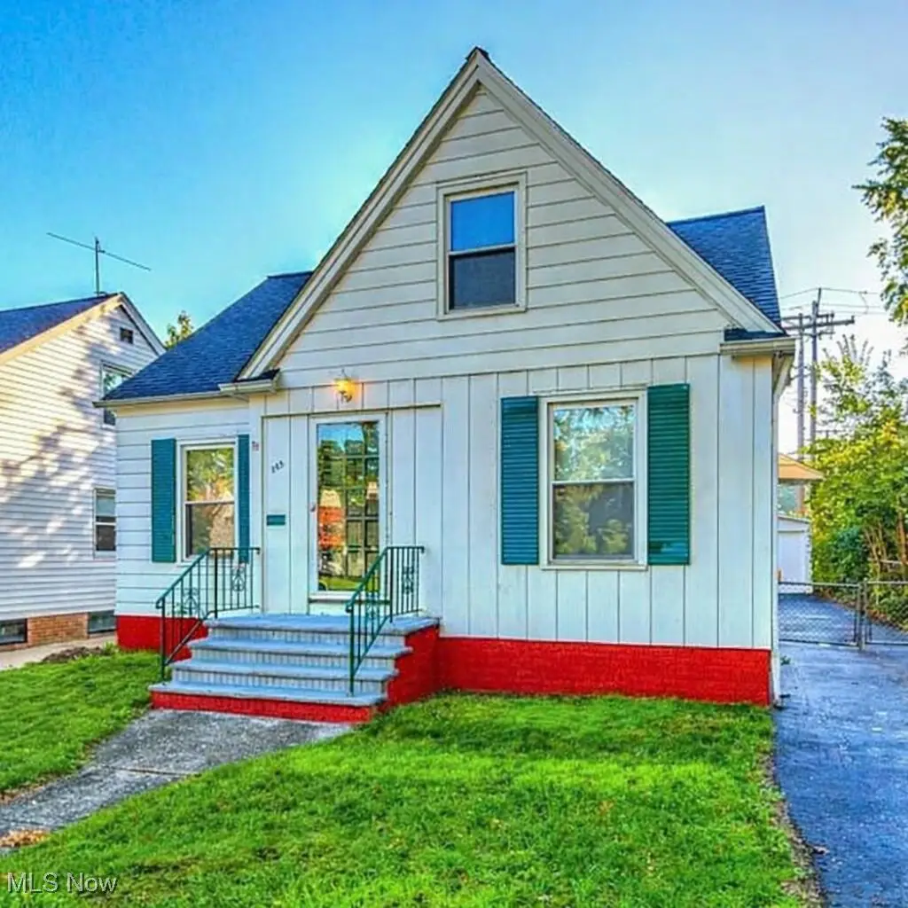 885 Quarry Drive, Cleveland Heights, OH 44121 - Image #1