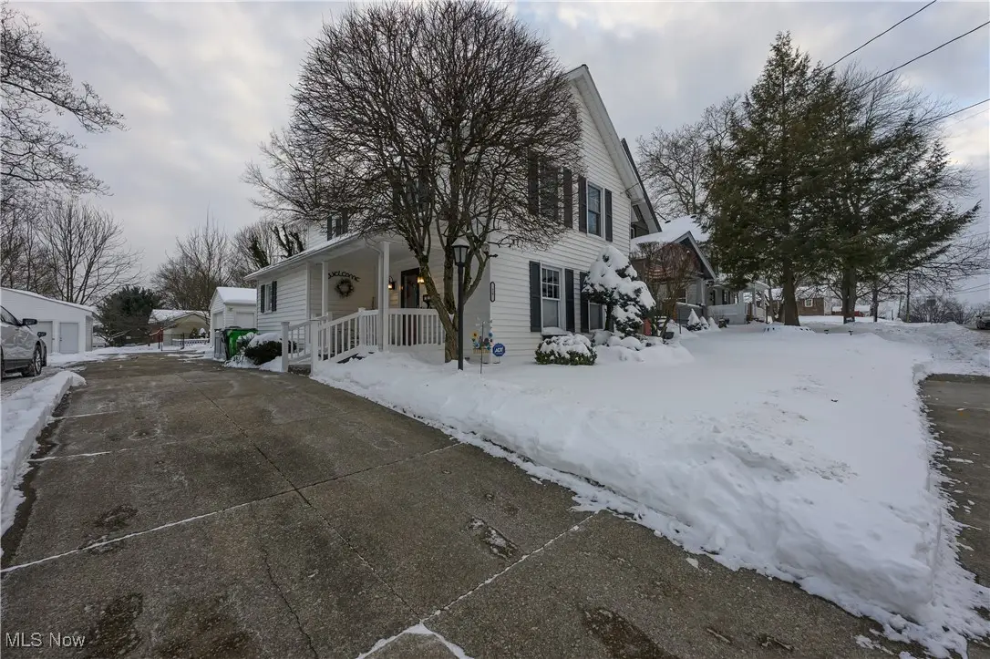 26 W Hiram Street, Barberton, OH 44203 - Image #1