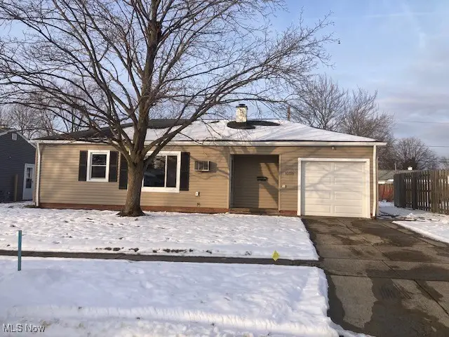 10110 Lynden Oval, Parma Heights, OH 44130 - Image #1