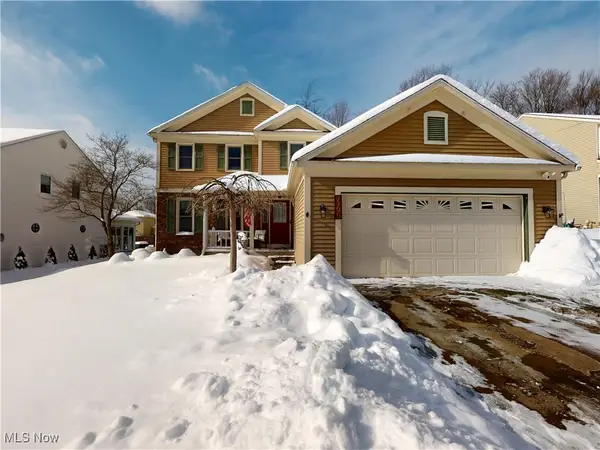 7795 Campton Nw Circle, North Canton, OH 44720