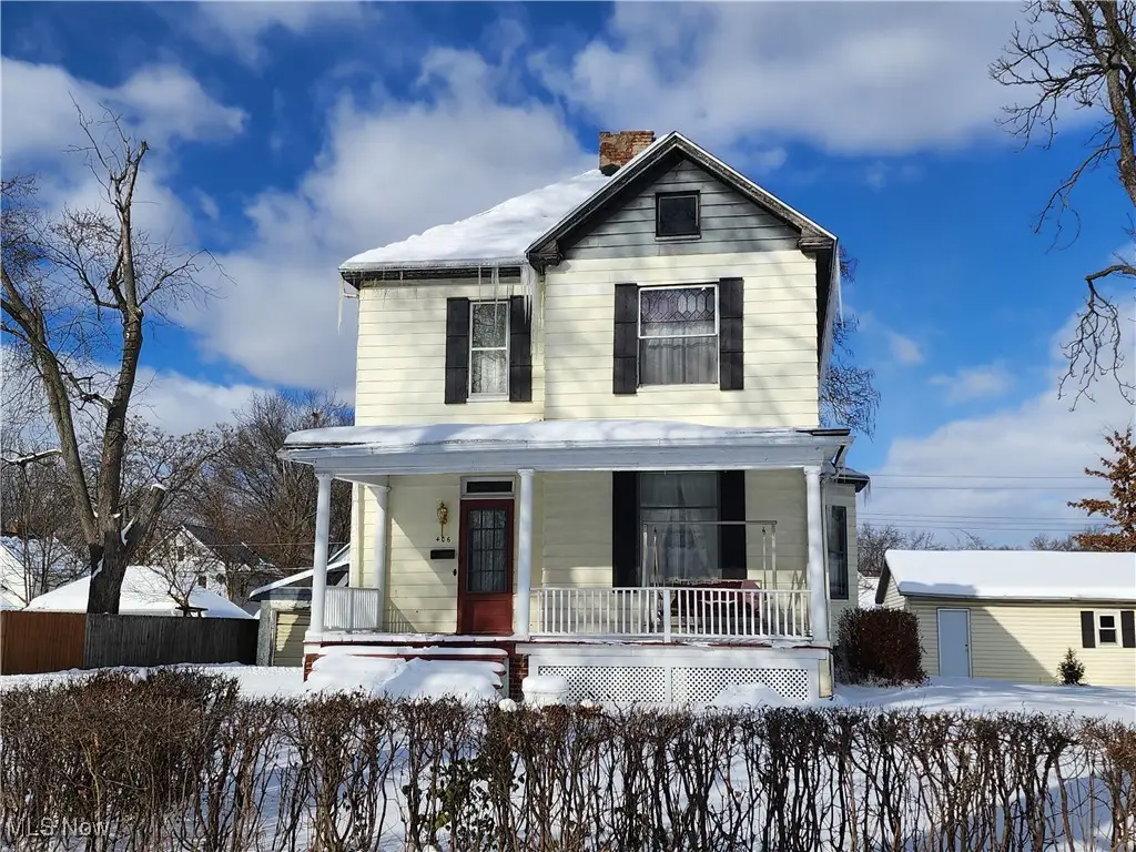 406 W Ohio Avenue, Sebring, OH 44672 - #1