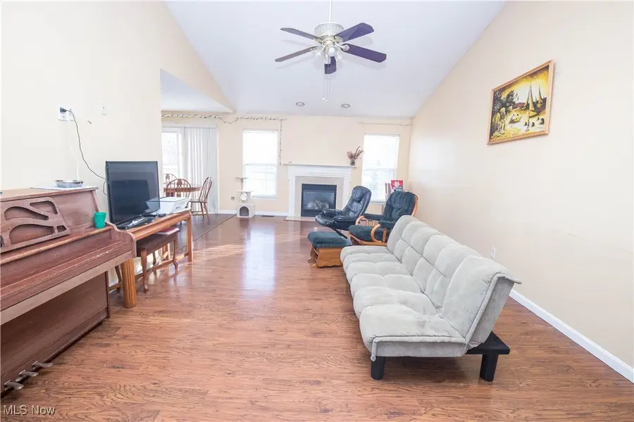 1138 Ledgestone Drive, Wadsworth, OH 44281 - Image #3